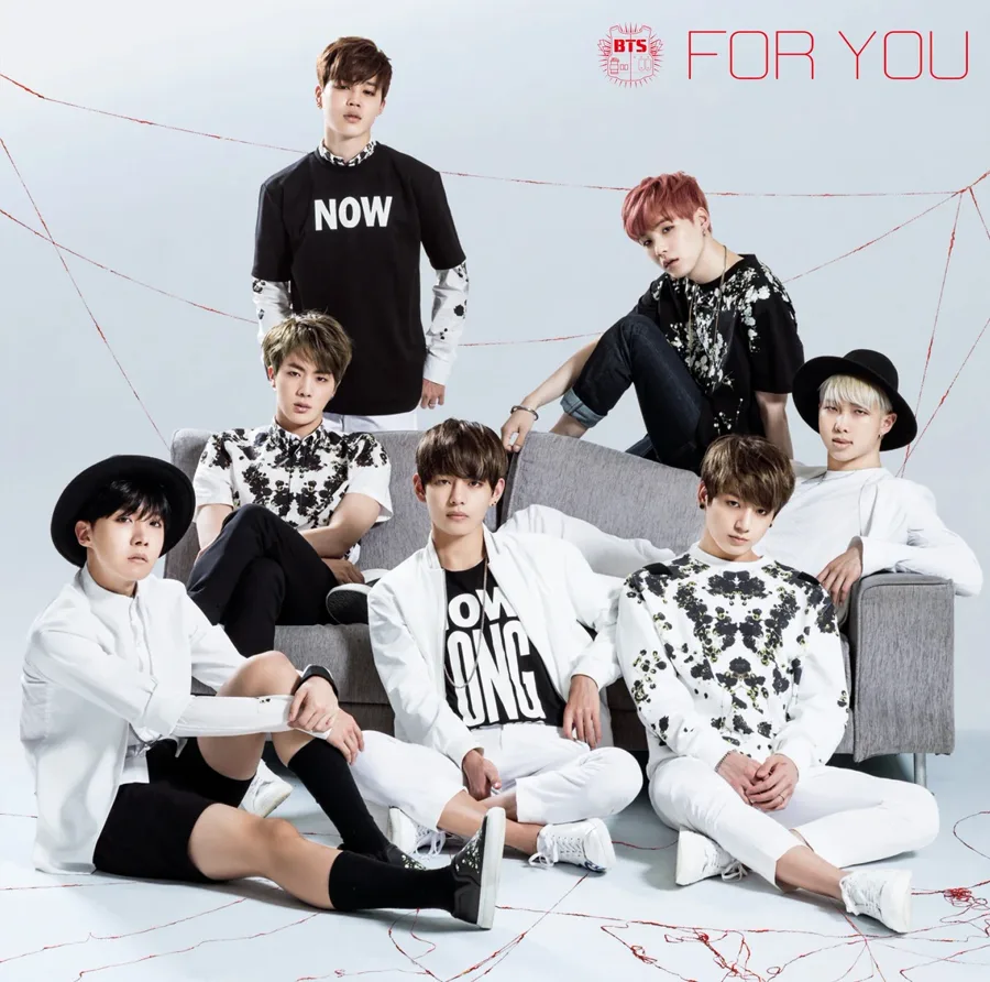 Pochette de l’album For You de BTS