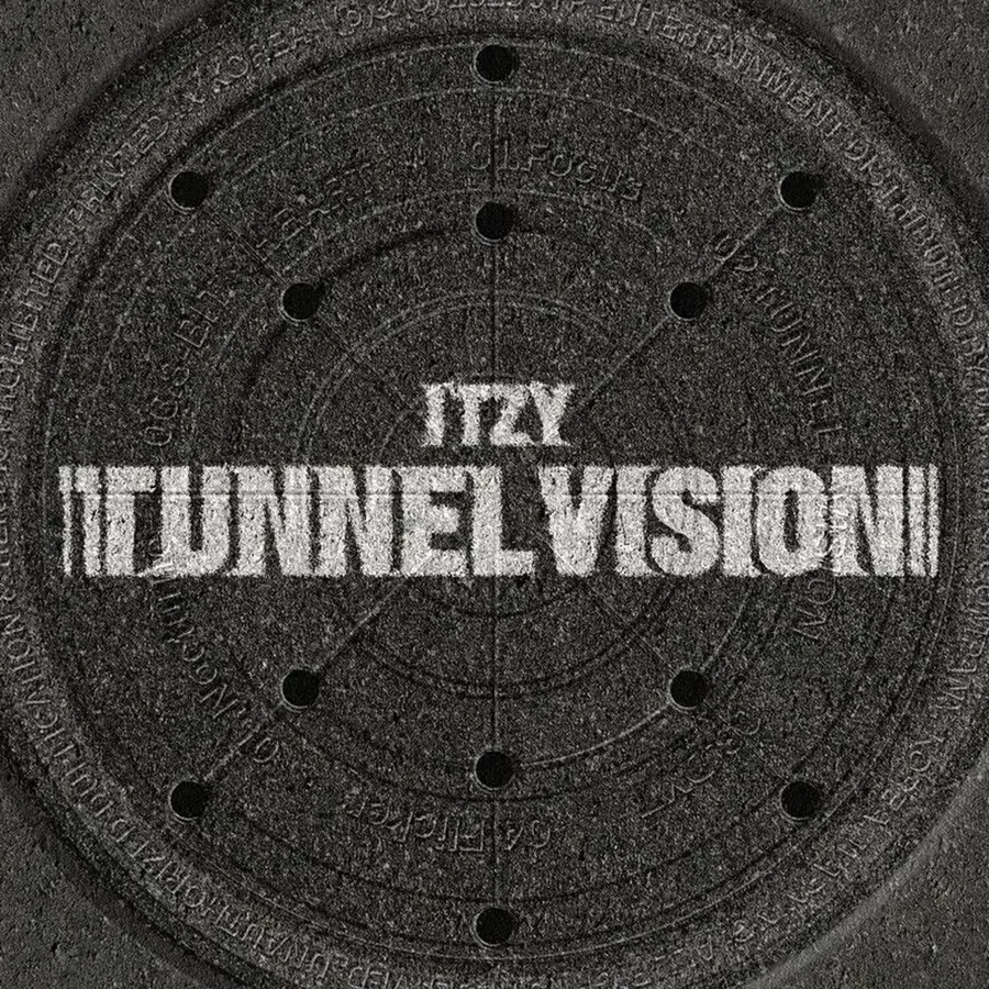 Pochette de l’album TUNNEL VISION de ITZY